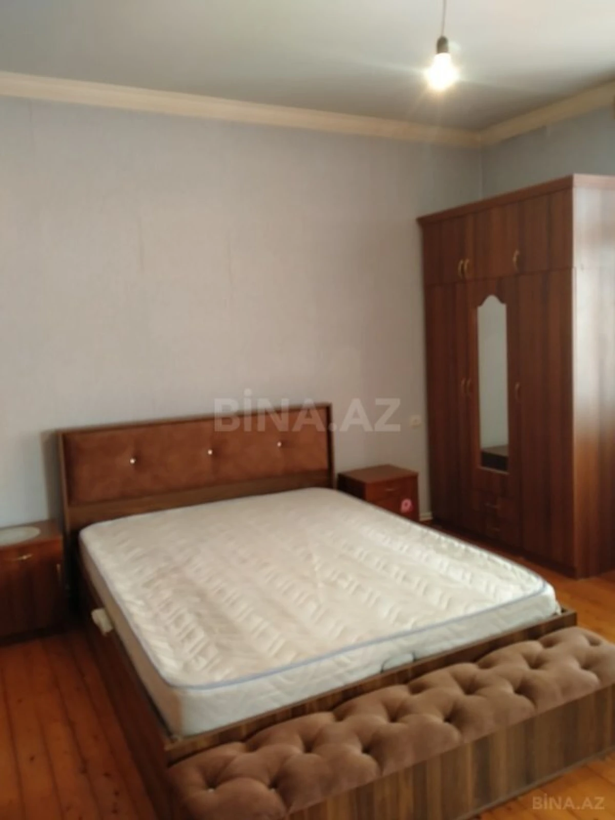 Satılır 7 otaqlı həyət evi 290 m²