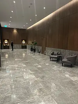 Satılır 4 otaqlı mənzil 236 m²