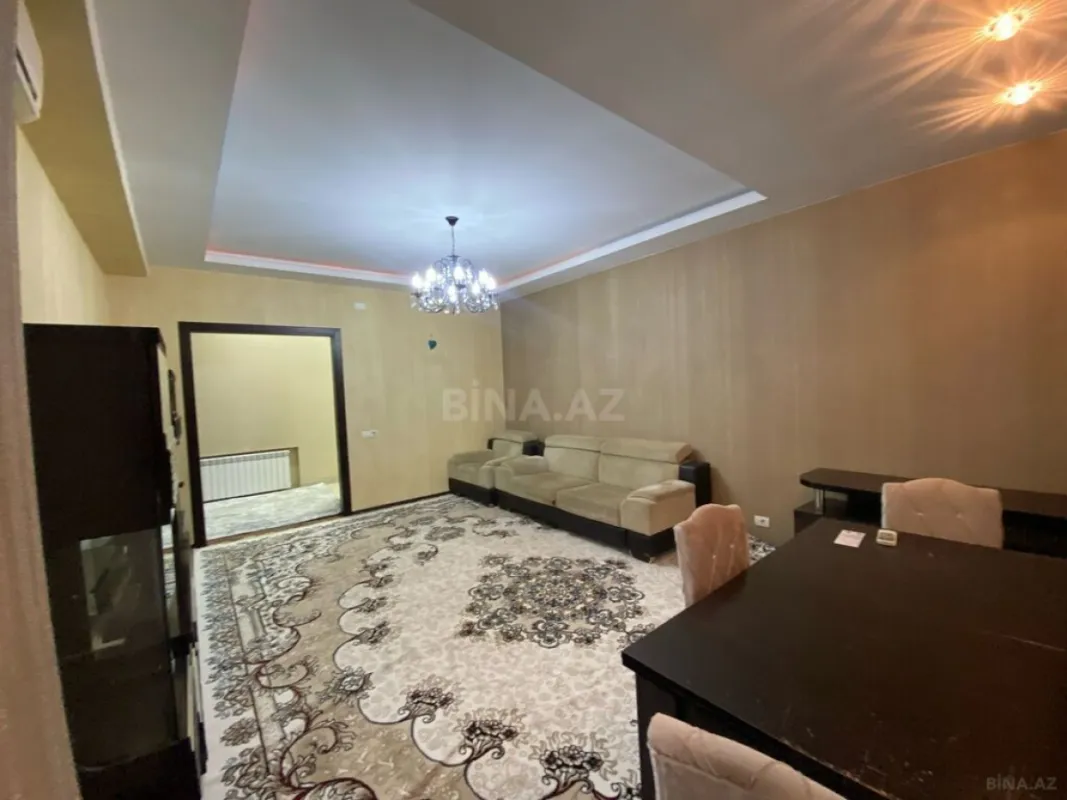 Kirayə verilir 2 otaqlı mənzil 90 m²