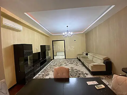Kirayə verilir 2 otaqlı mənzil 90 m²
