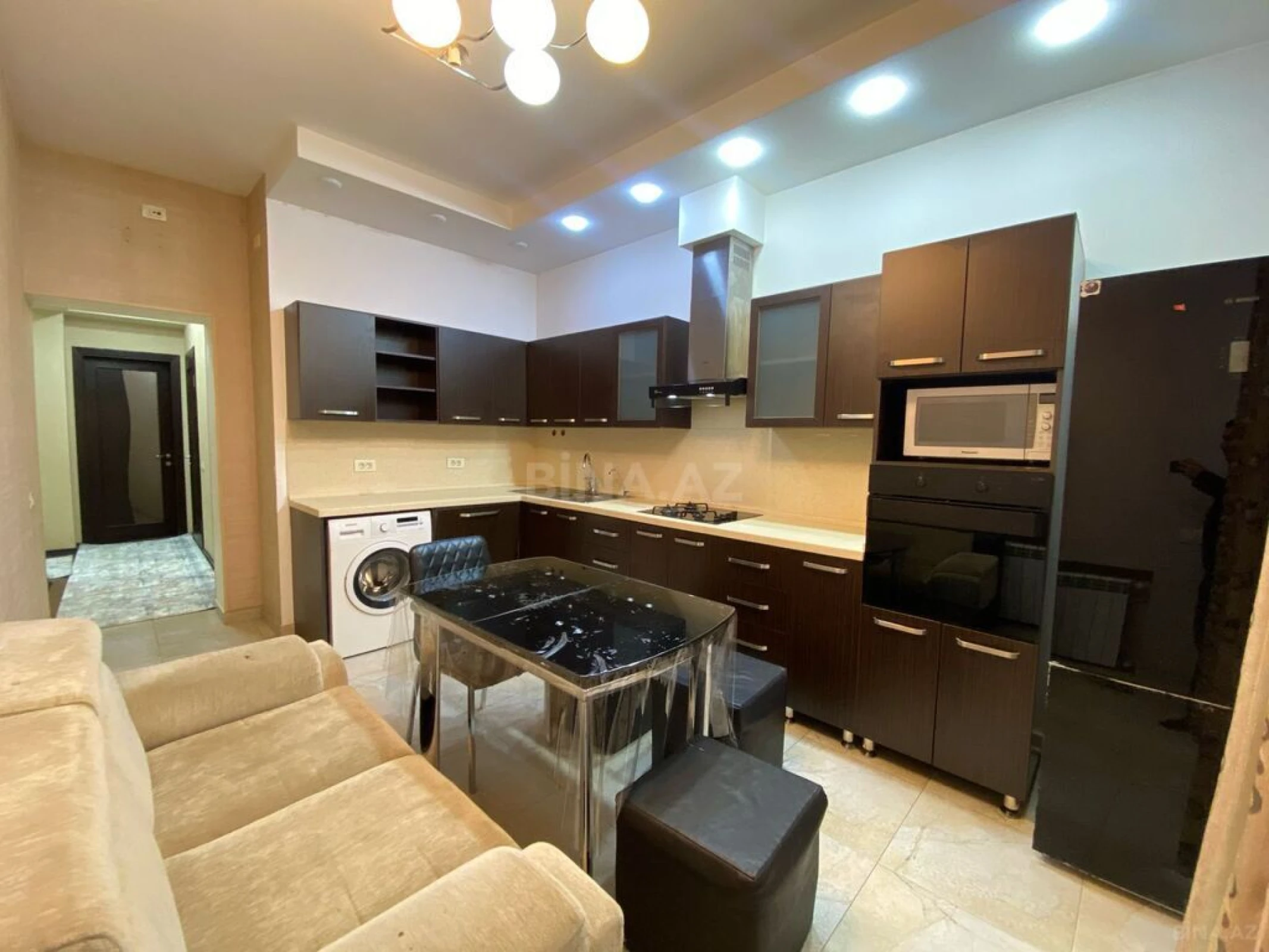 Kirayə verilir 2 otaqlı mənzil 90 m²