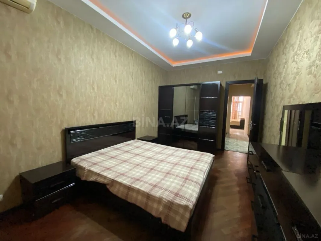 Kirayə verilir 2 otaqlı mənzil 90 m²