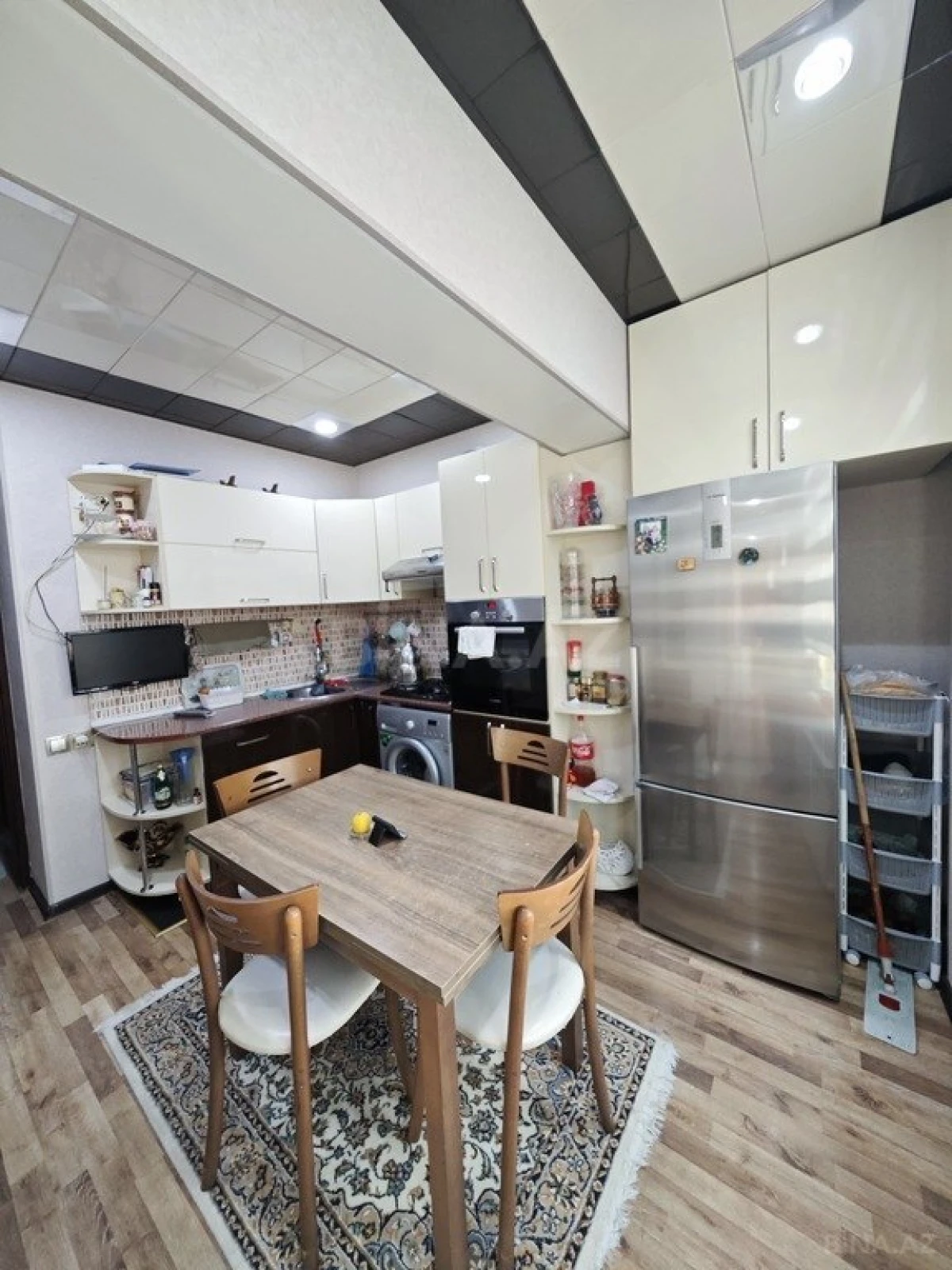 Satılır 5 otaqlı mənzil 120 m²