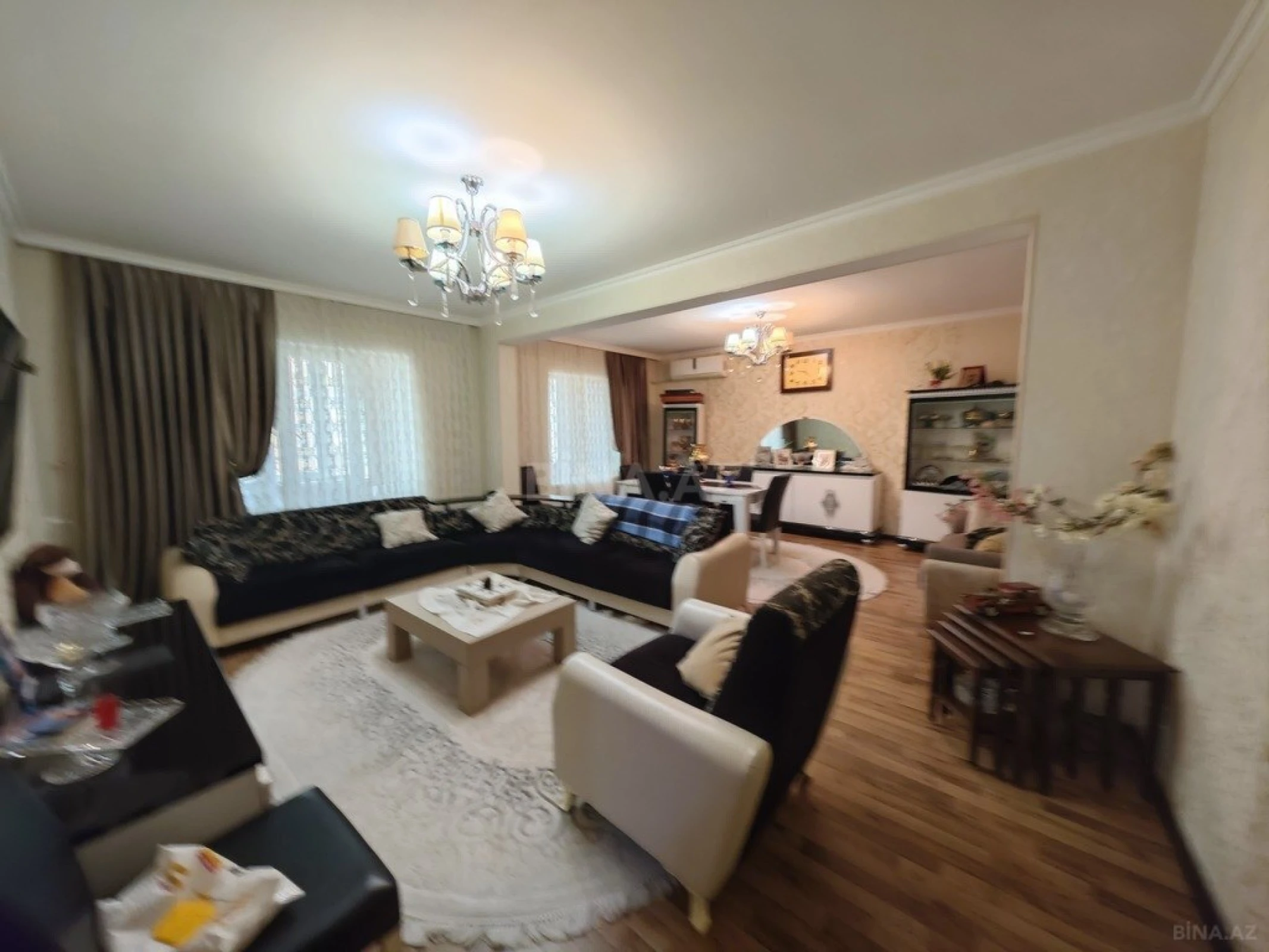 Satılır 5 otaqlı mənzil 120 m²