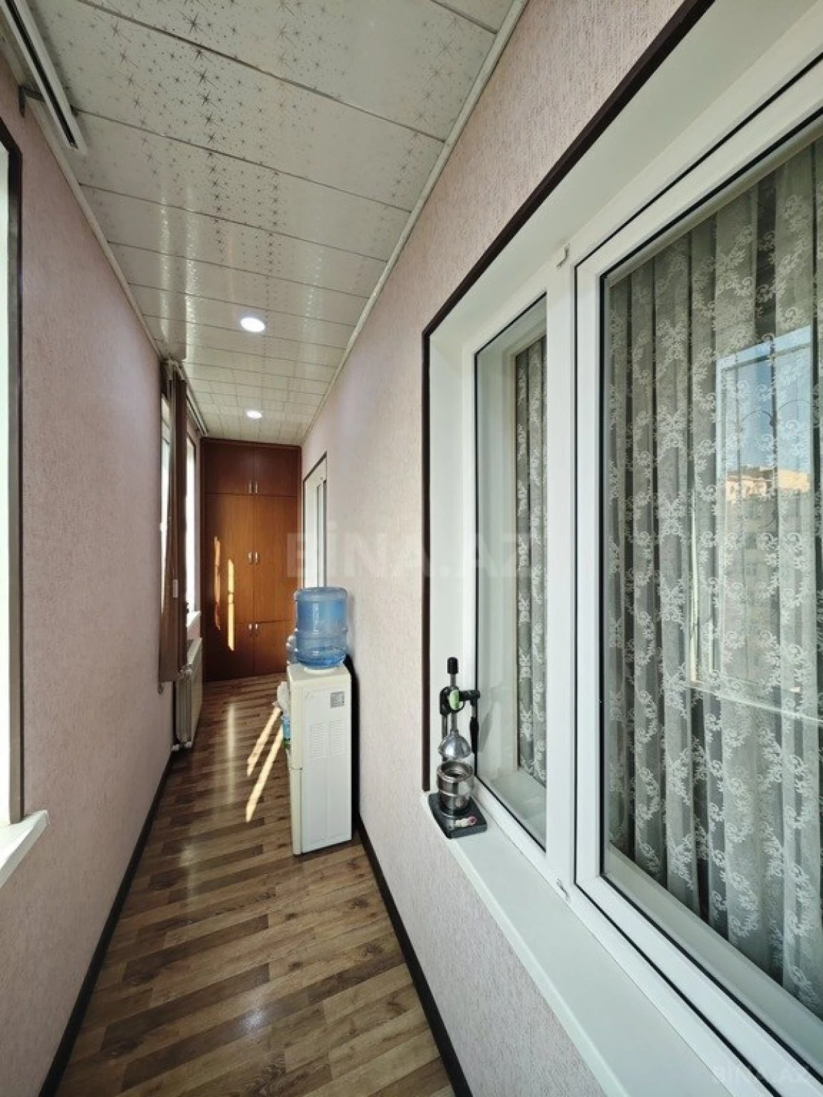 Satılır 5 otaqlı mənzil 120 m²