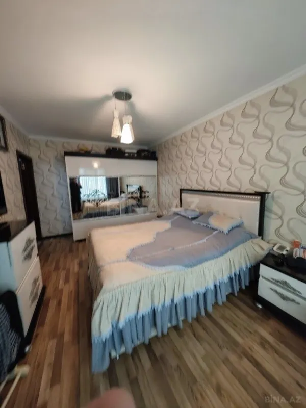 Satılır 5 otaqlı mənzil 120 m²