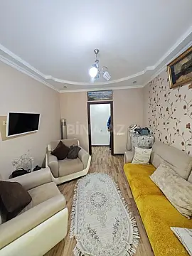 Satılır 5 otaqlı mənzil 120 m²