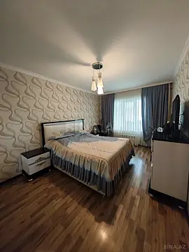 Satılır 5 otaqlı mənzil 120 m²