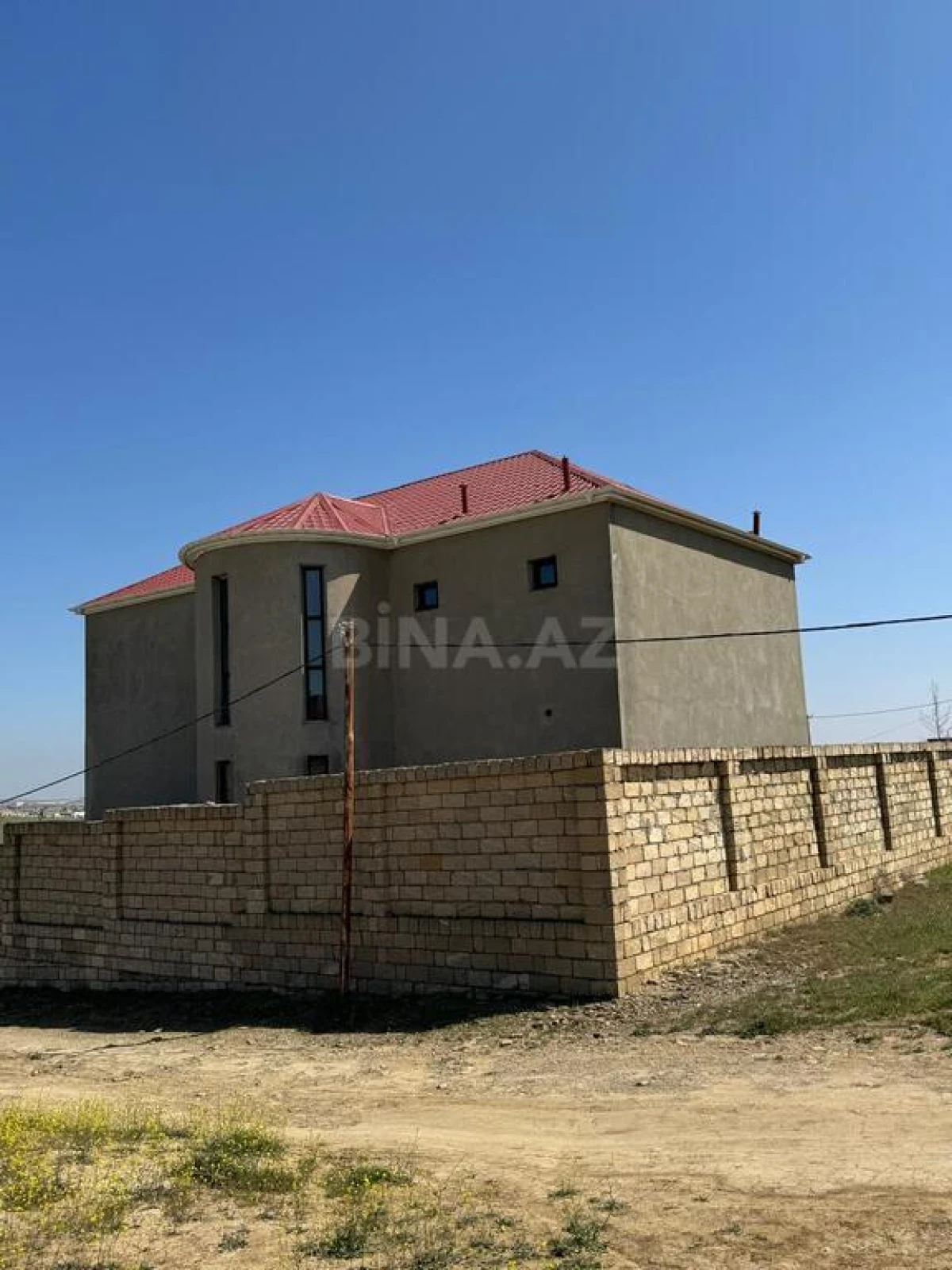 Satılır 7 otaqlı həyət evi 256 m²
