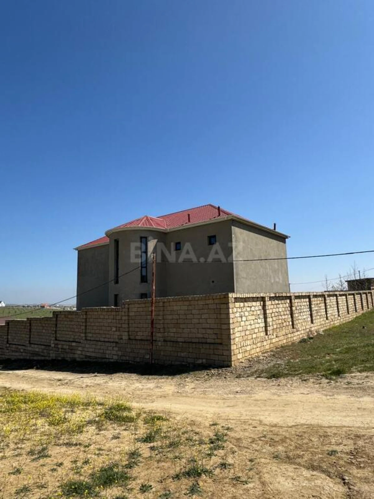 Satılır 7 otaqlı həyət evi 256 m²