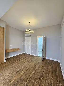 Satılır 4 otaqlı mənzil 145 m²