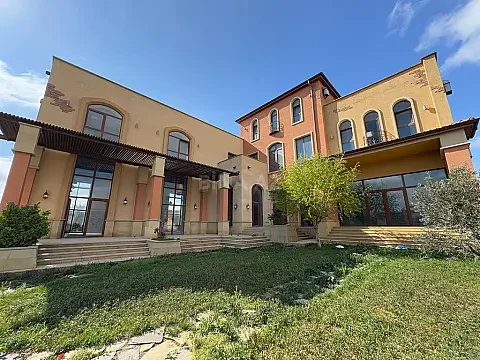 Satılır 8 otaqlı həyət evi 1500 m² — Bakı, Badamdar 8 otaq 1500.00 m²