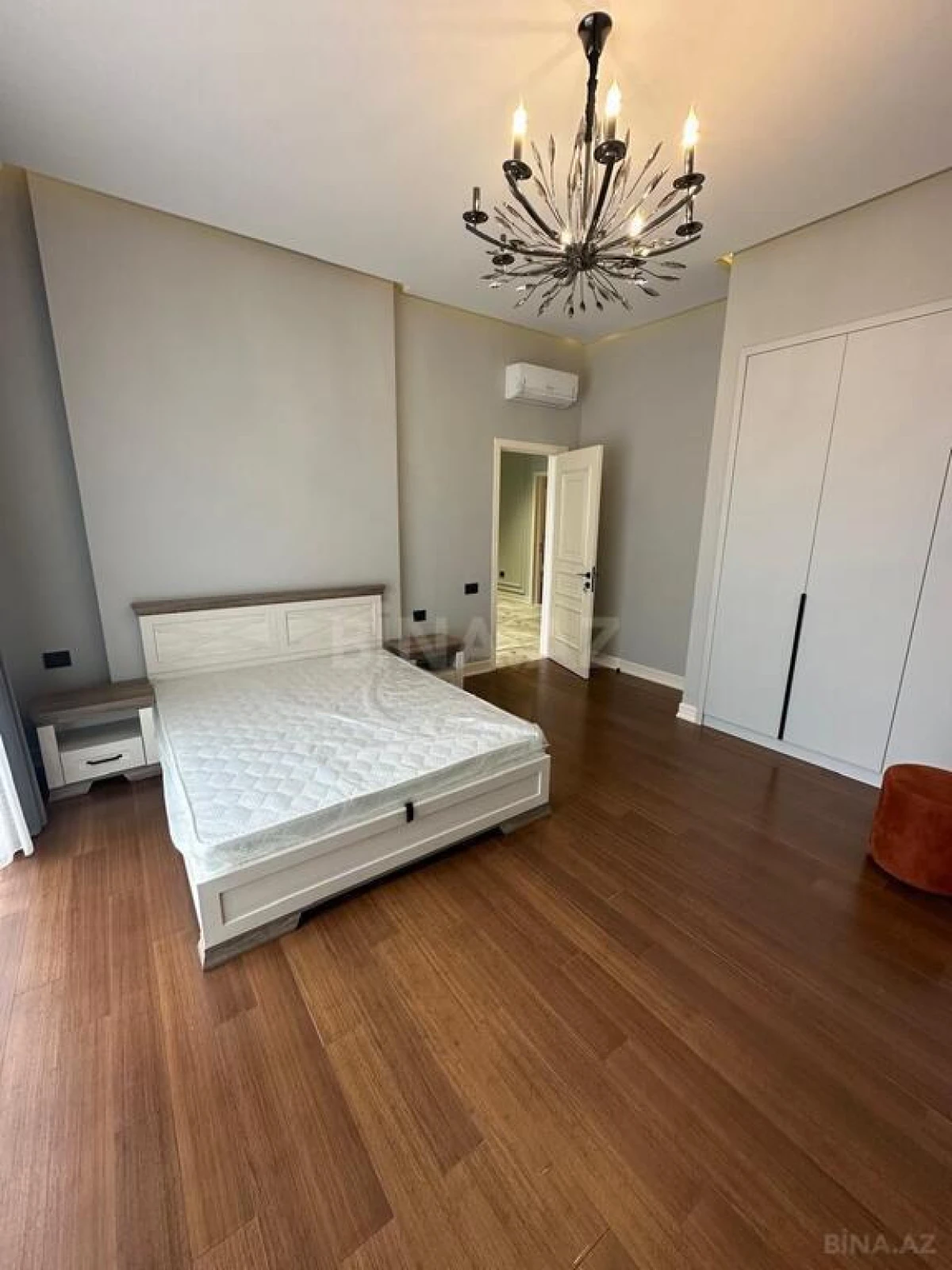 Kirayə verilir 4 otaqlı həyət evi 200 m²