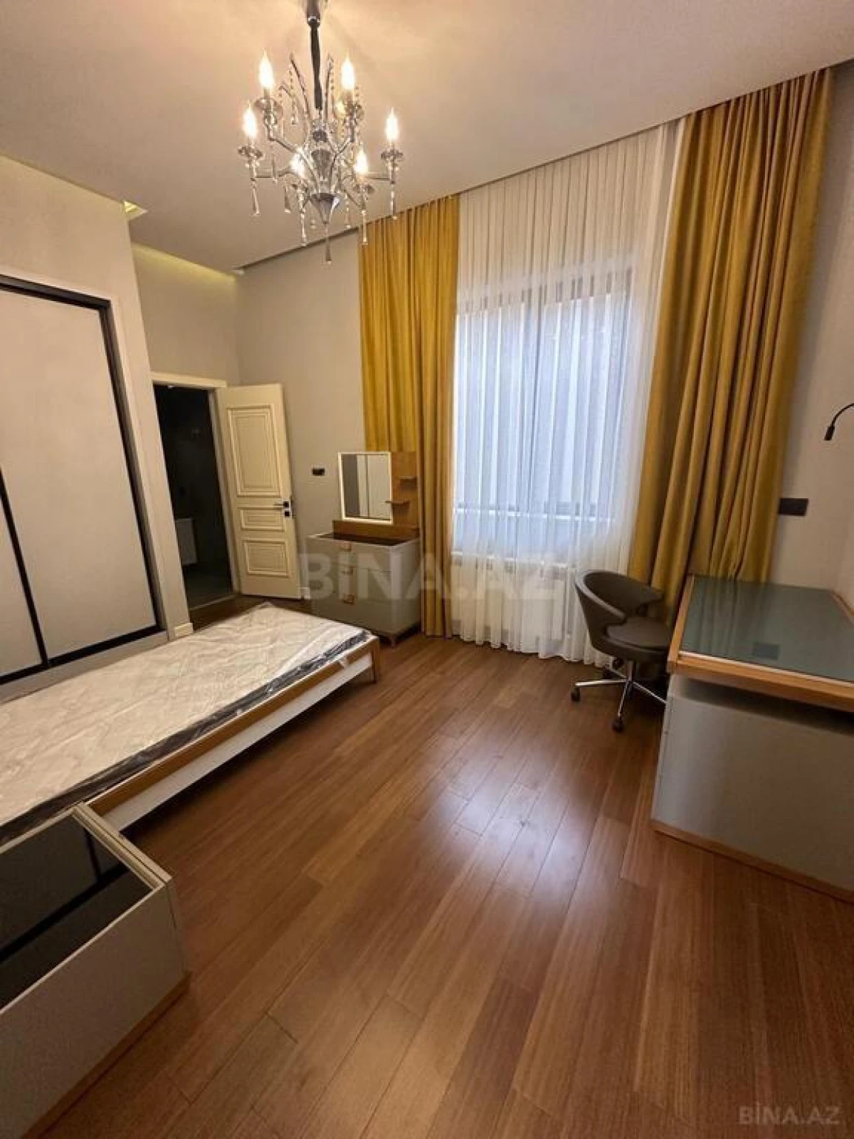 Kirayə verilir 4 otaqlı həyət evi 200 m²
