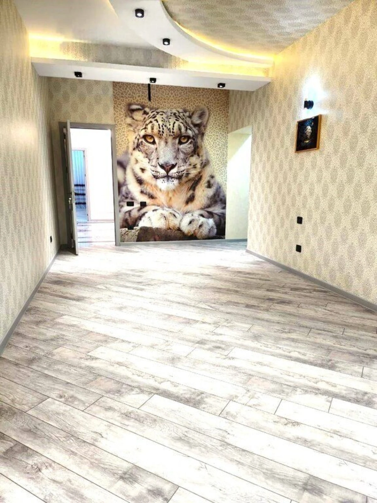 Satılır 4 otaqlı mənzil 230 m²