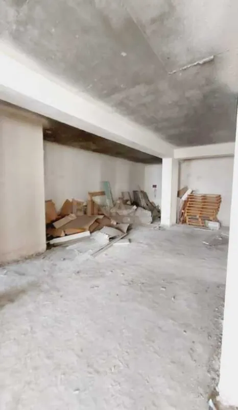 Satılır 4 otaqlı mənzil 199 m²