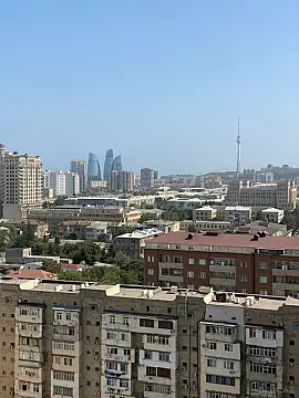 Satılır 4 otaqlı mənzil 199 m²
