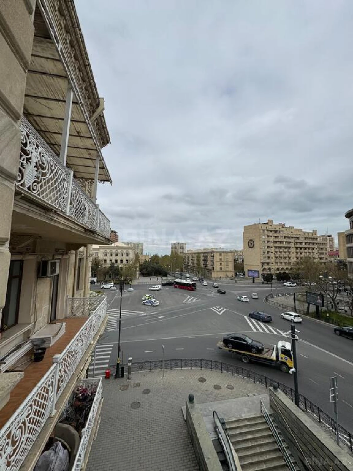 Satılır 3 otaqlı mənzil 90 m²