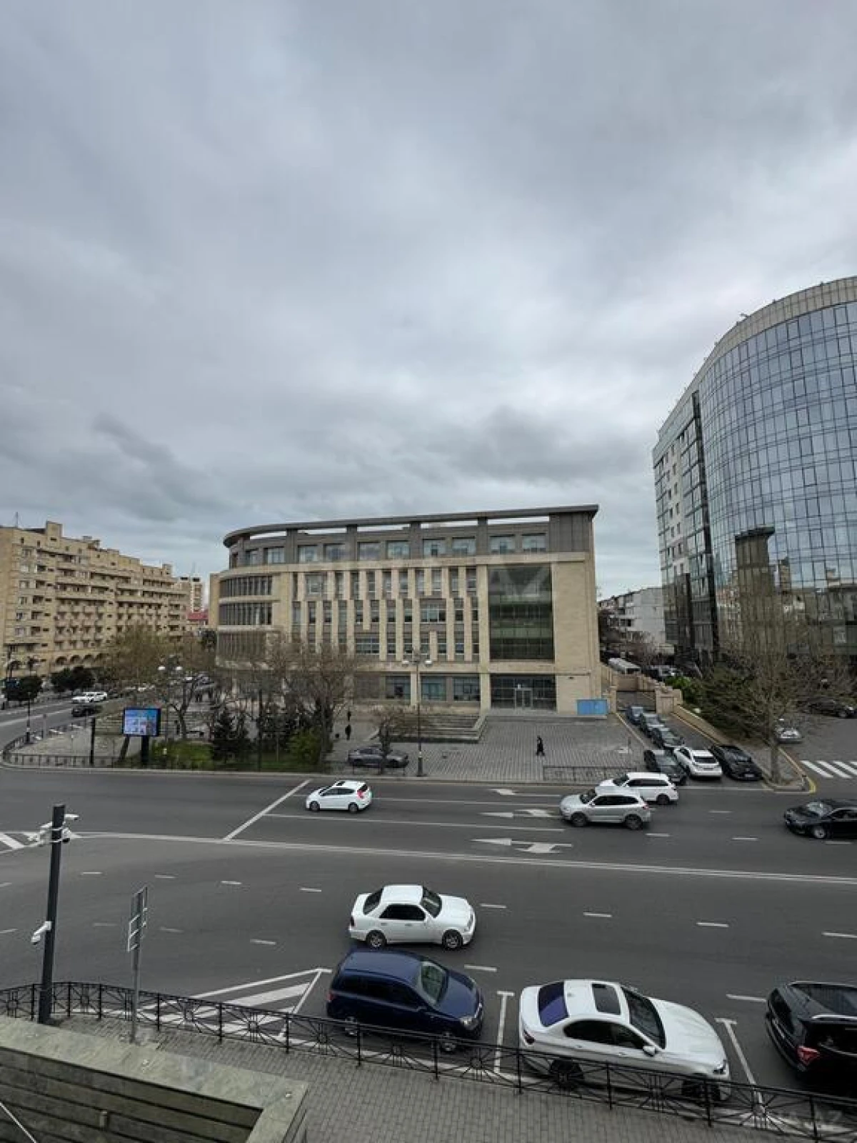 Satılır 3 otaqlı mənzil 90 m²