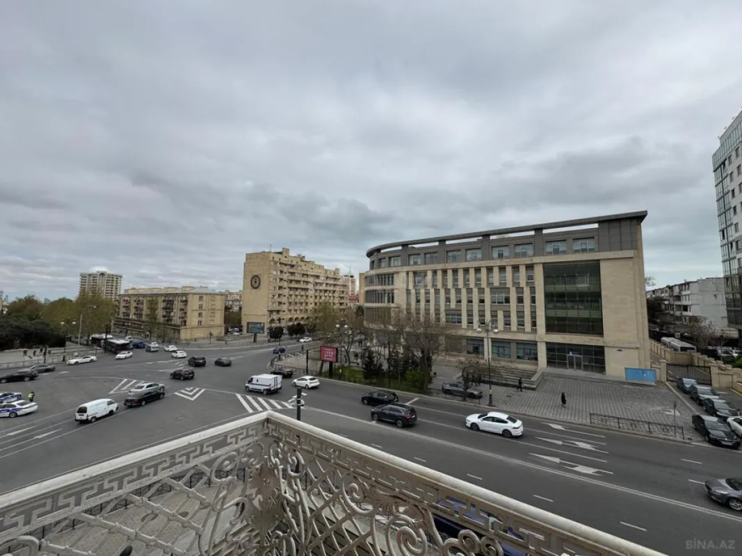 Satılır 3 otaqlı mənzil 90 m²