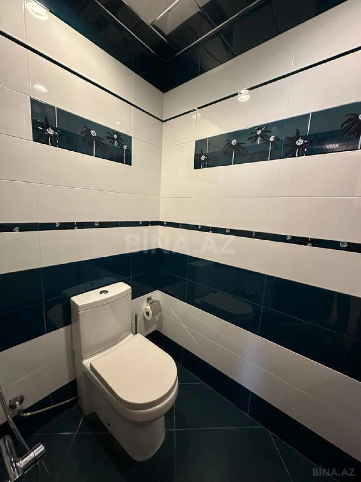 Kirayə verilir 4 otaqlı mənzil 140 m²