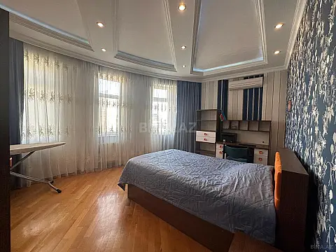 Kirayə verilir 4 otaqlı mənzil 140 m²