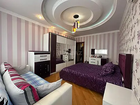 Kirayə verilir 4 otaqlı mənzil 140 m²