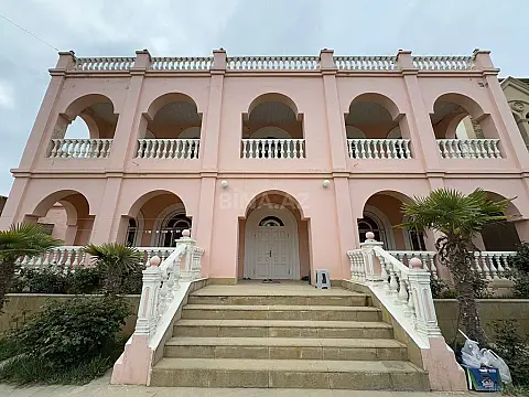 Satılır 6 otaqlı həyət evi 580 m² — Bakı, Badamdar 6 otaq 580.00 m²