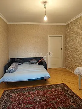 Satılır 1 otaqlı mənzil 53 m²