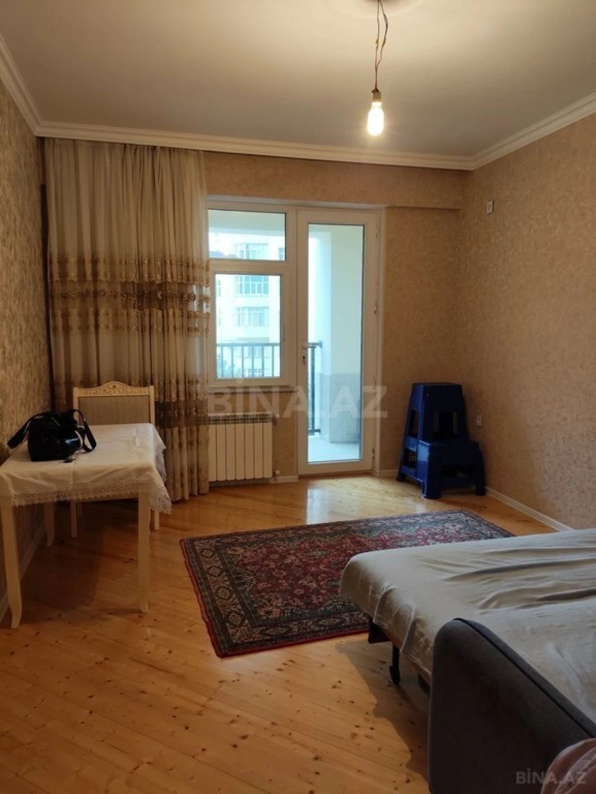 Satılır 1 otaqlı mənzil 53 m²
