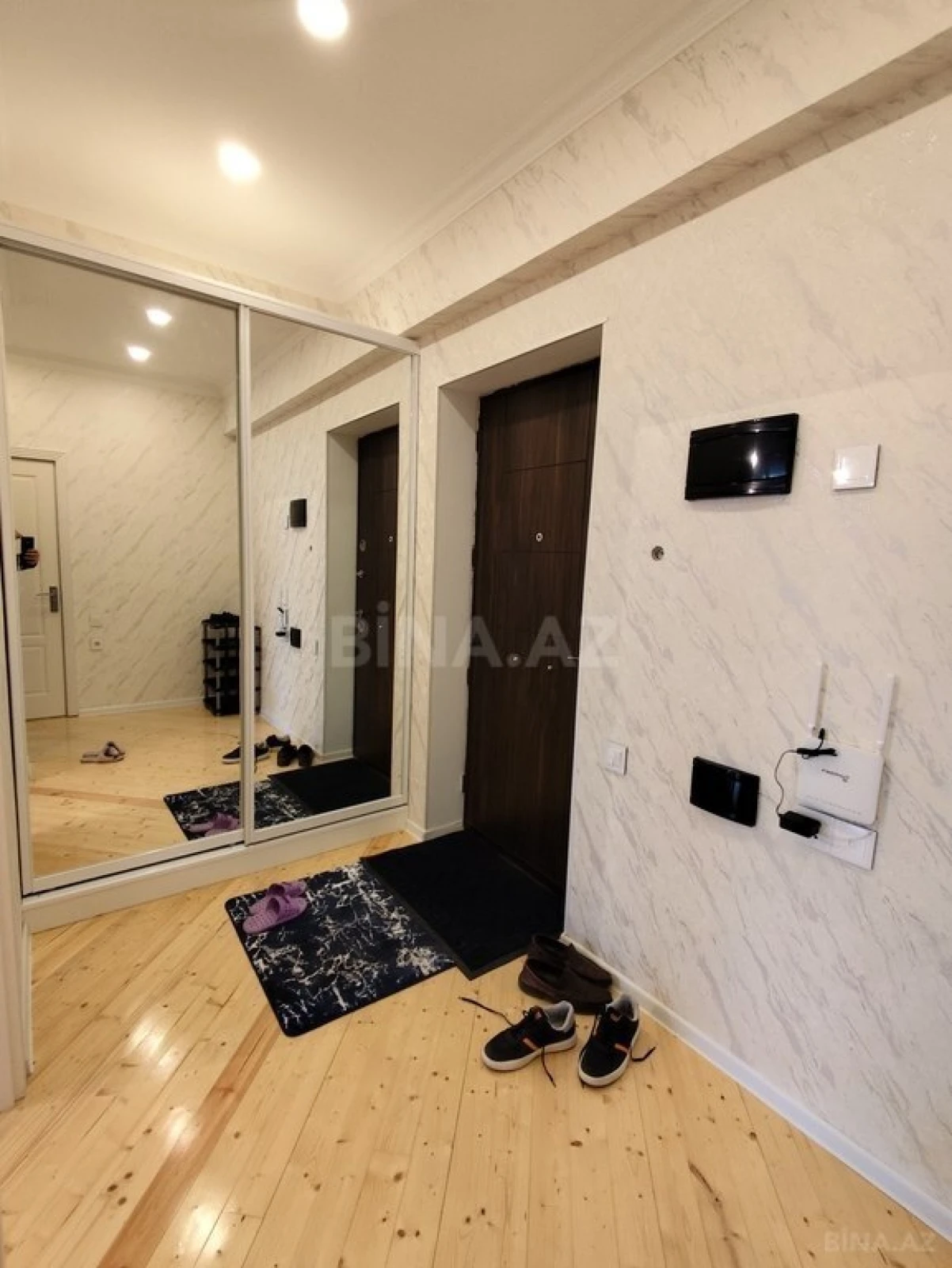 Satılır 1 otaqlı mənzil 53 m²