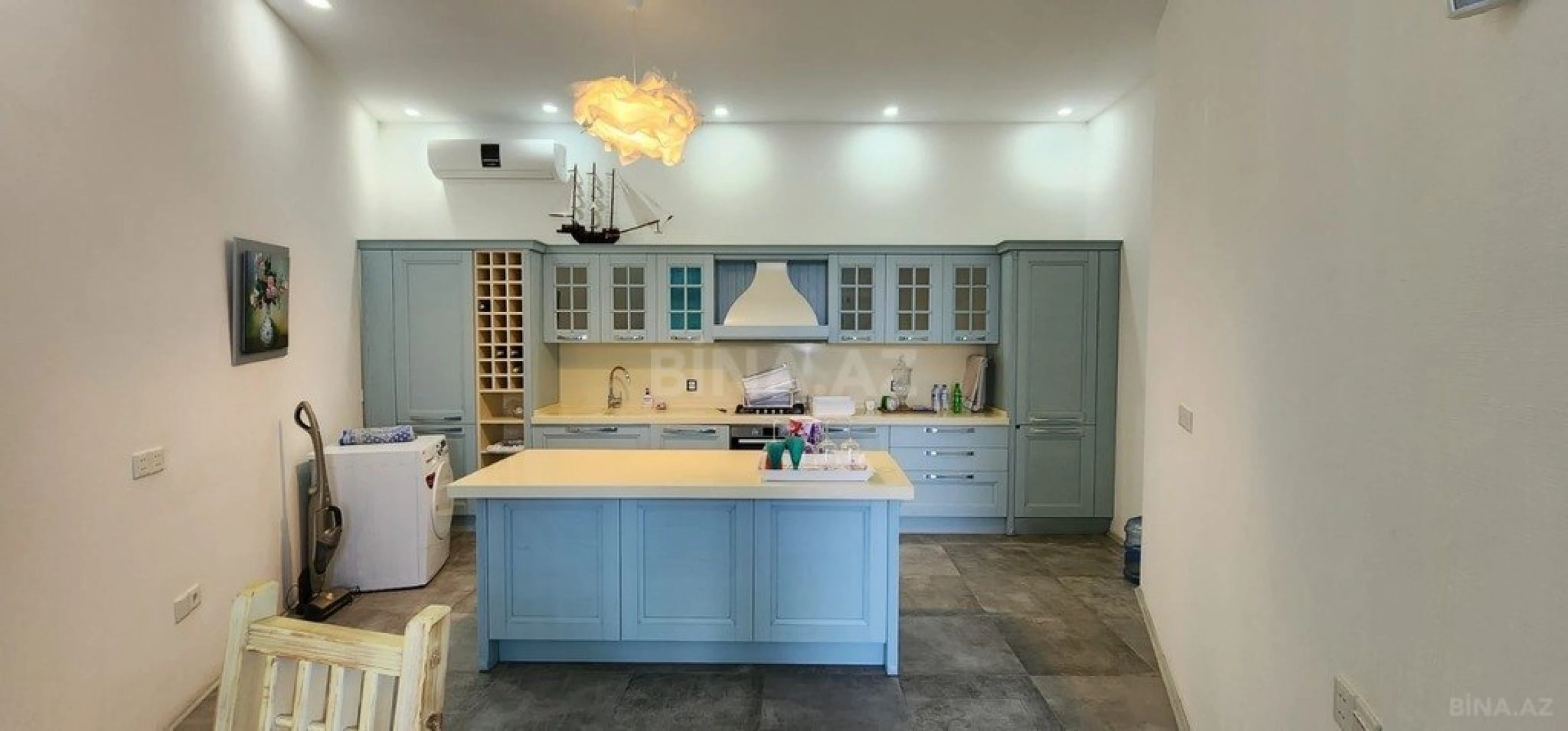 Kirayə verilir 5 otaqlı həyət evi 380 m²