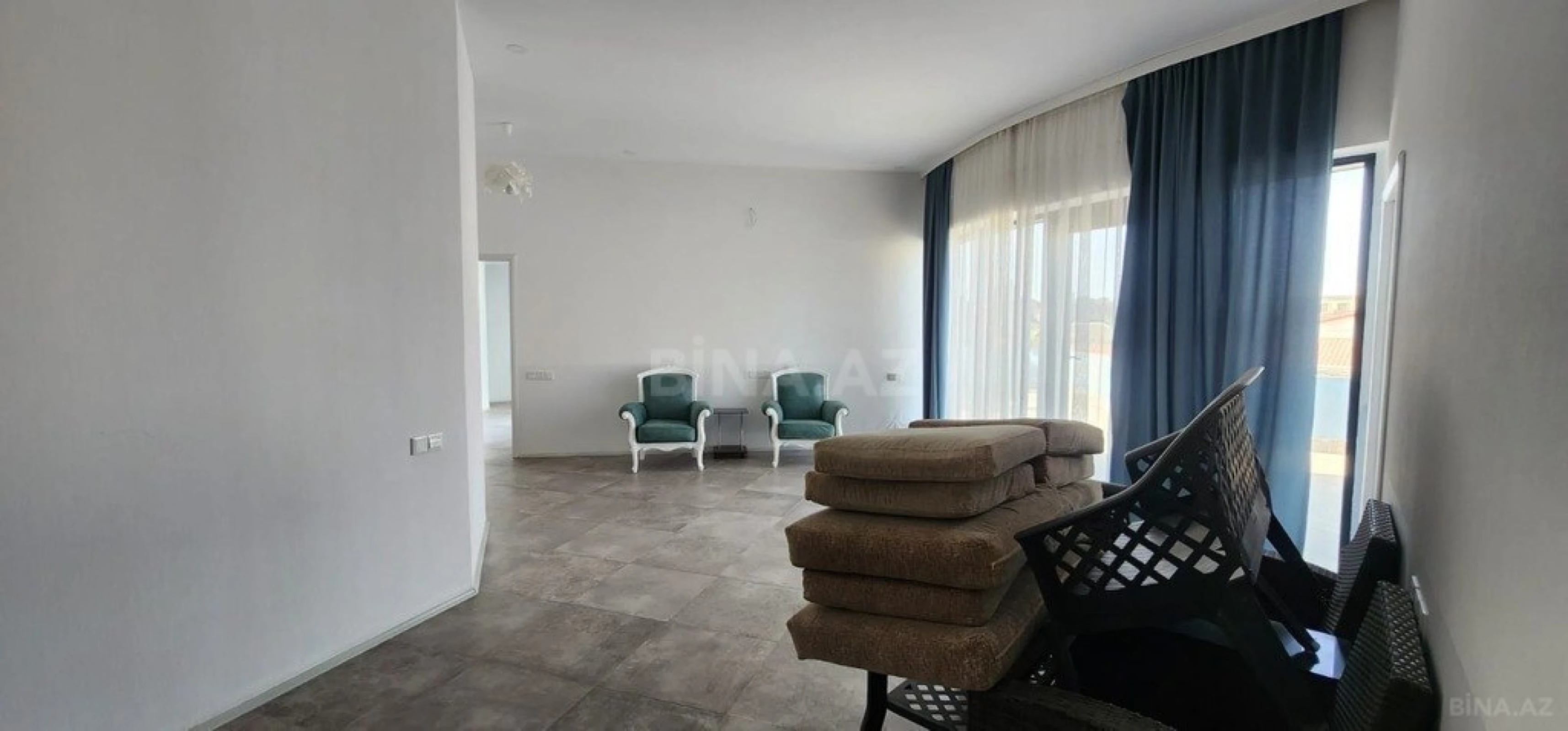 Kirayə verilir 5 otaqlı həyət evi 380 m²