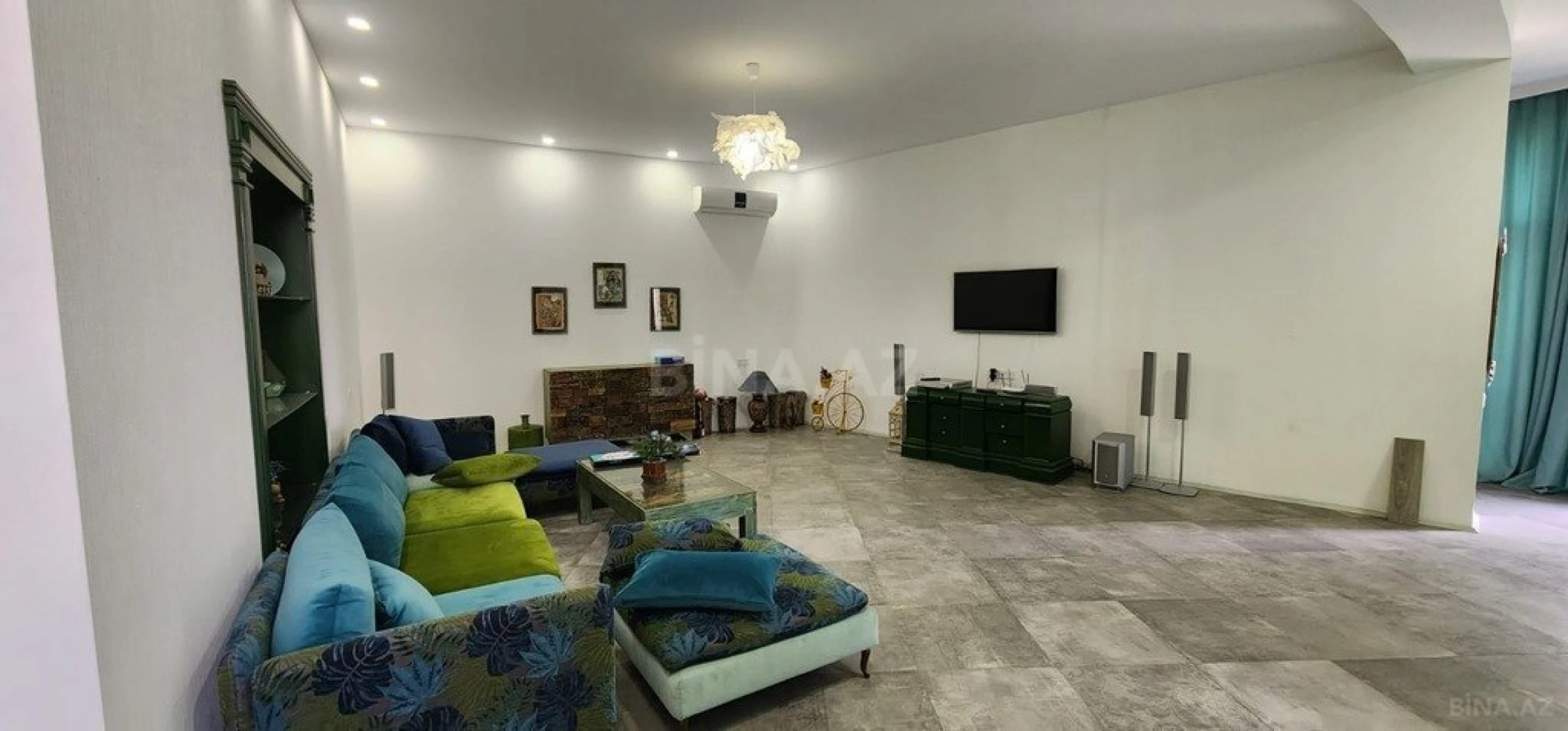 Kirayə verilir 5 otaqlı həyət evi 380 m²