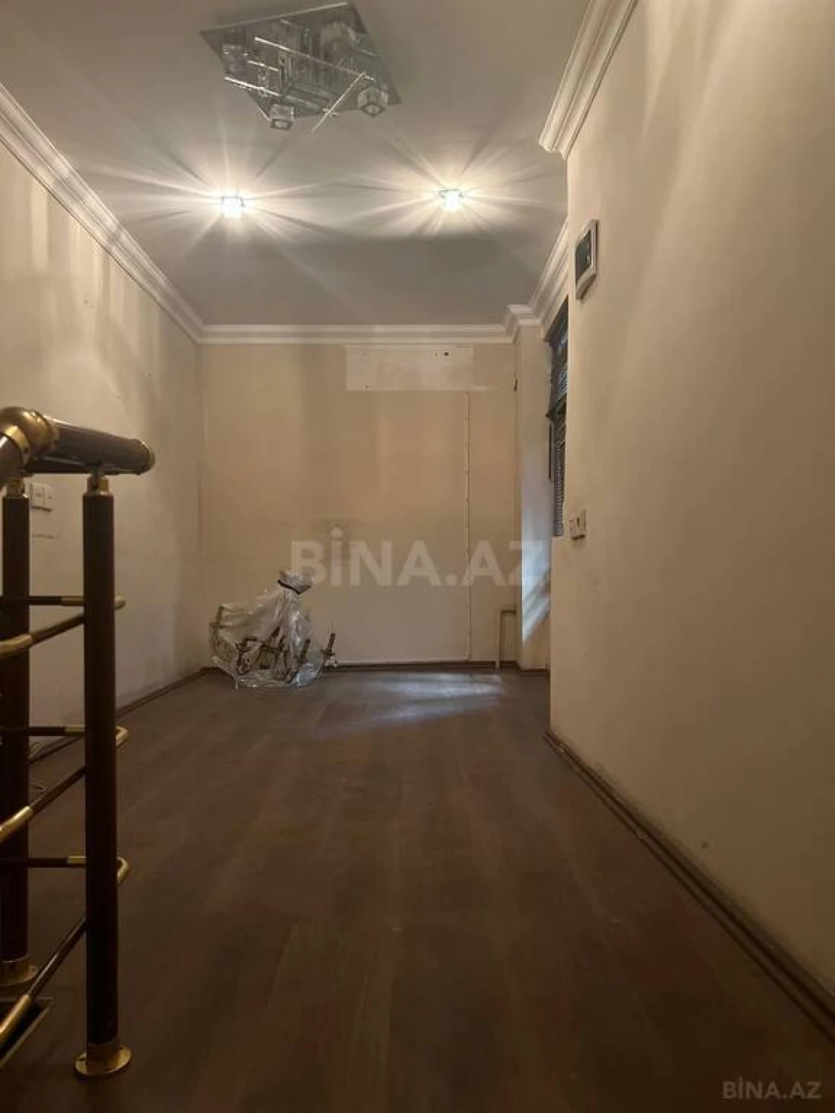 Satılır obyekt 70 m²