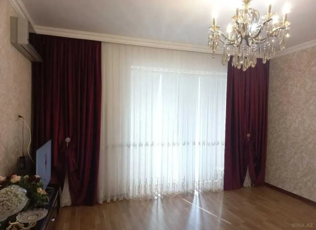 Satılır 4 otaqlı mənzil 105 m²
