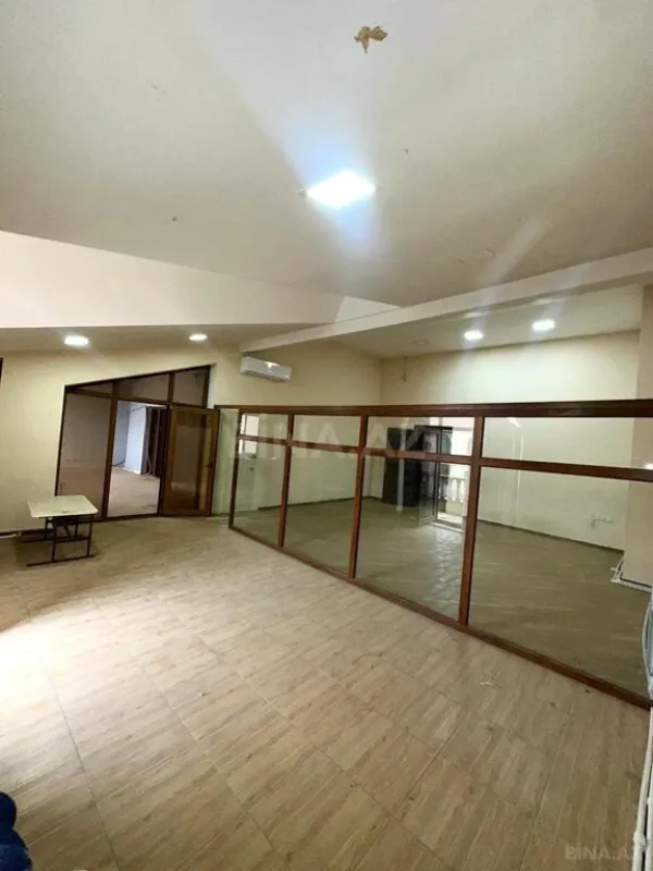 Satılır 16 otaqlı həyət evi 1200 m²