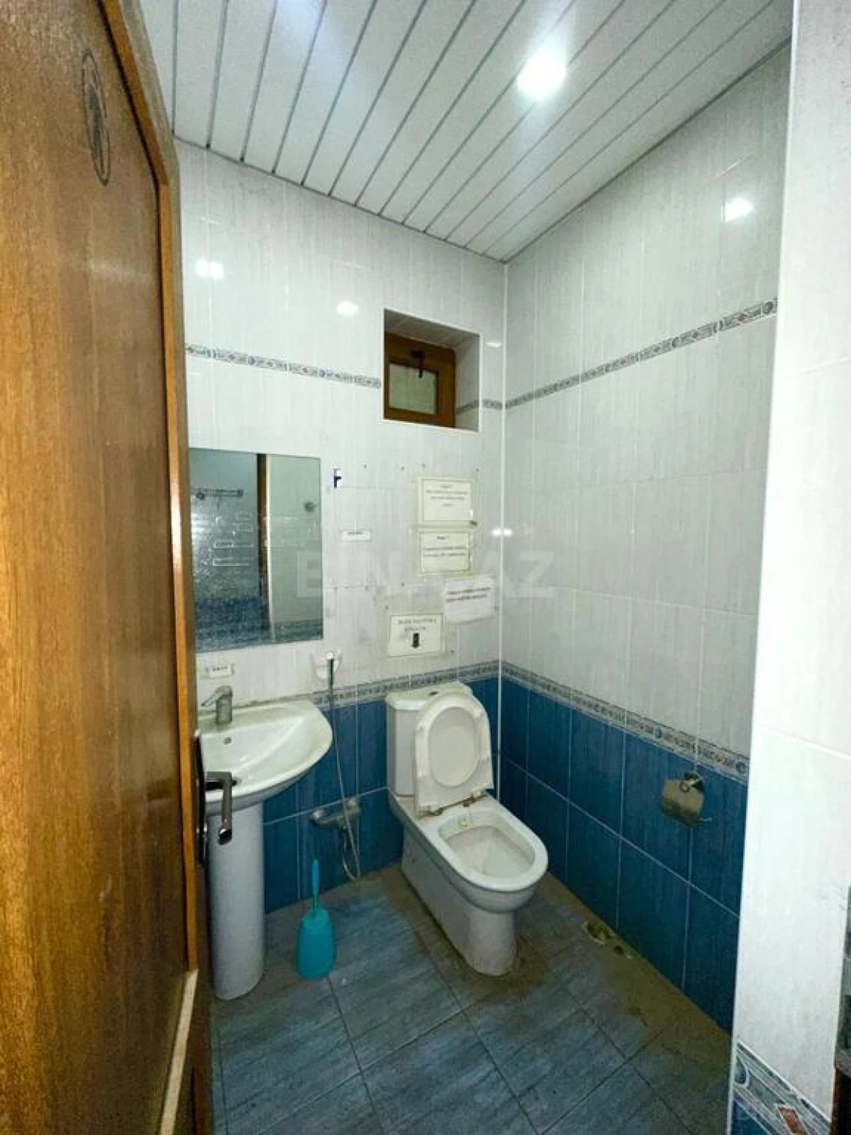 Satılır 16 otaqlı həyət evi 1200 m²