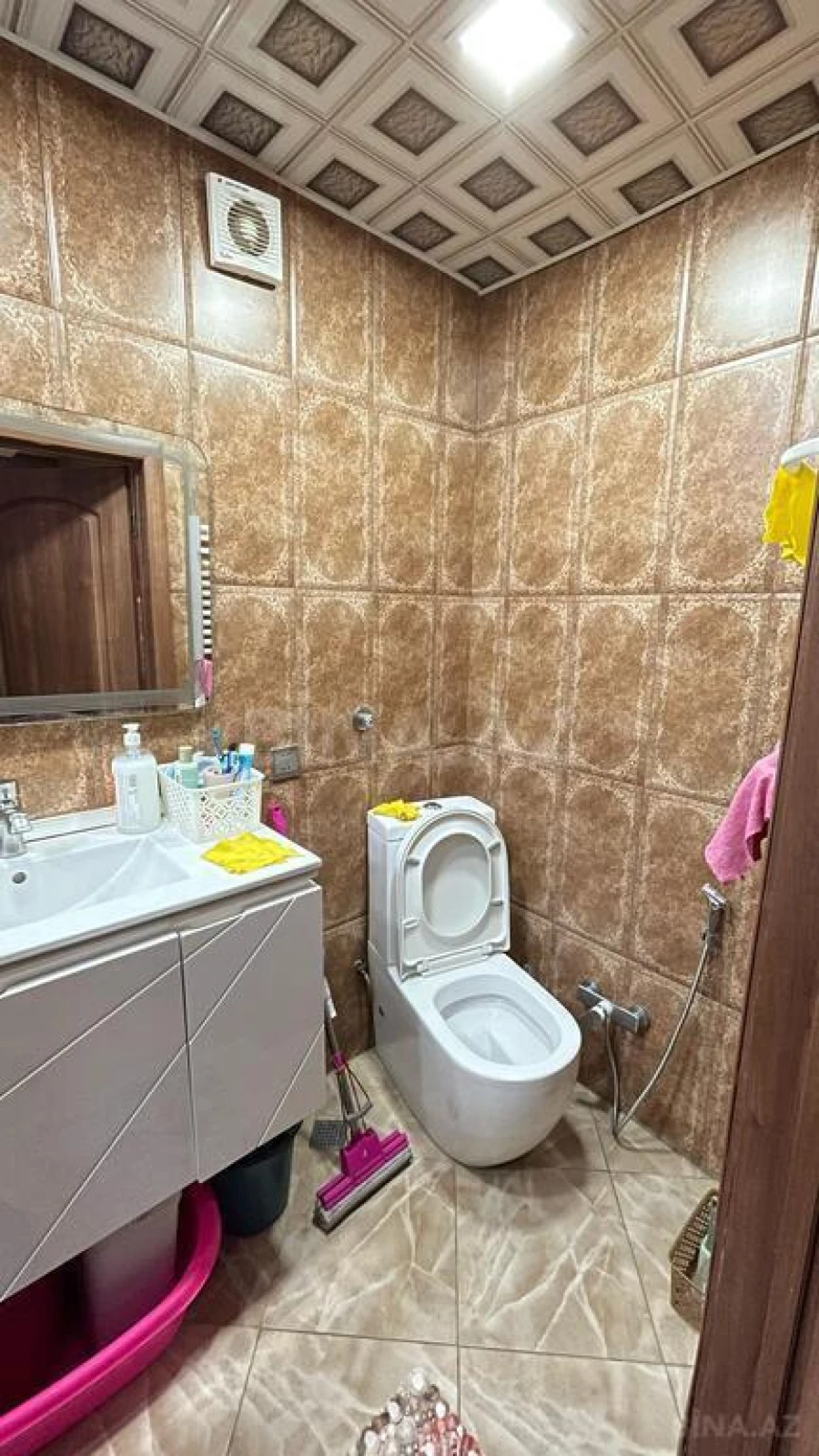 Satılır 4 otaqlı mənzil 107 m²
