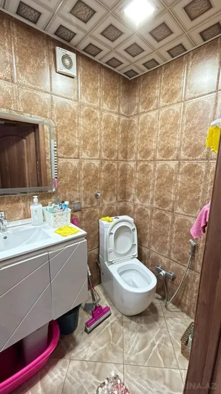 Satılır 4 otaqlı mənzil 107 m²