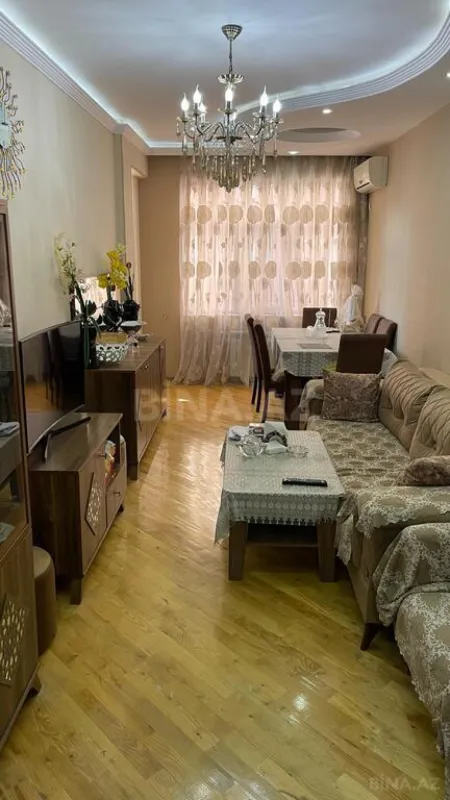 Satılır 4 otaqlı mənzil 107 m²