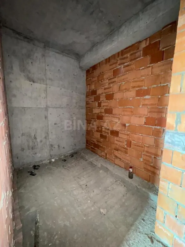 Satılır 2 otaqlı mənzil 56 m²