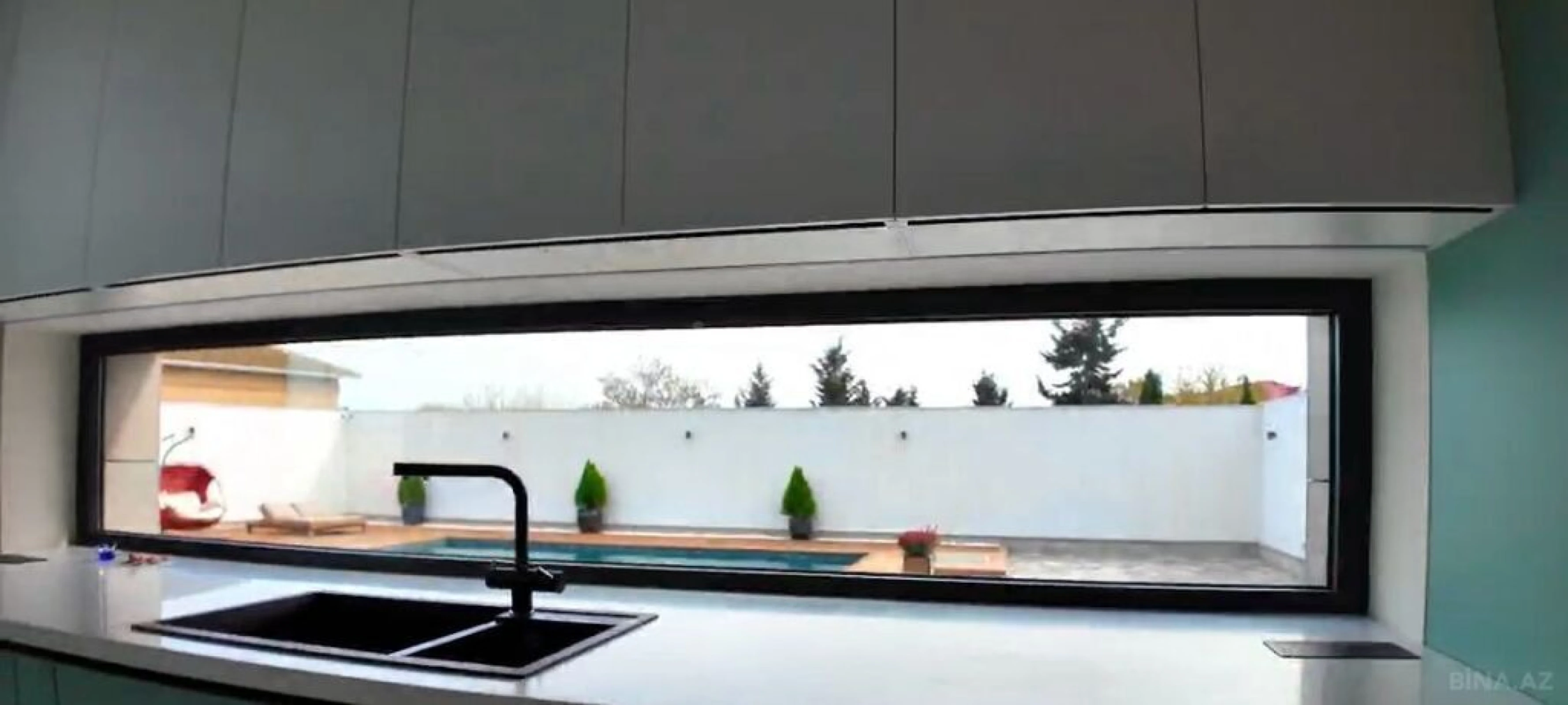 Satılır 5 otaqlı həyət evi 700 m²