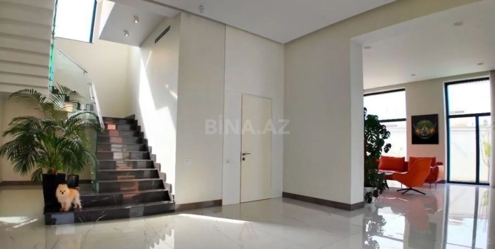 Satılır 5 otaqlı həyət evi 700 m²