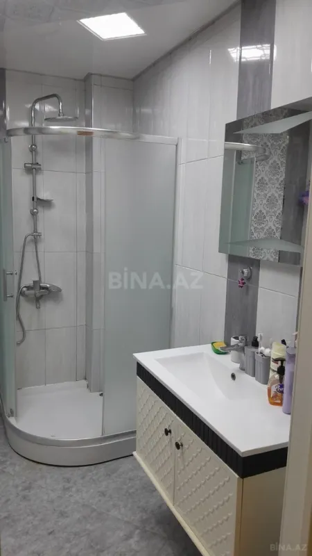 Satılır 3 otaqlı mənzil 106 m²