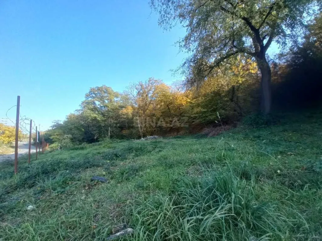 Satılır obyekt 1600 m²