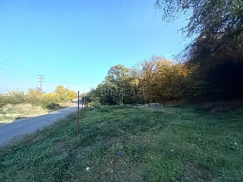 Satılır obyekt 1600 m²