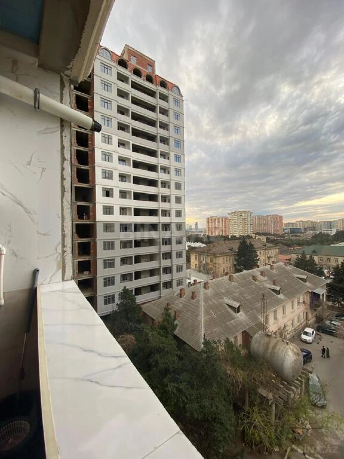 Satılır 2 otaqlı mənzil 56 m²