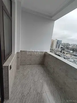 Satılır 3 otaqlı mənzil 136 m²