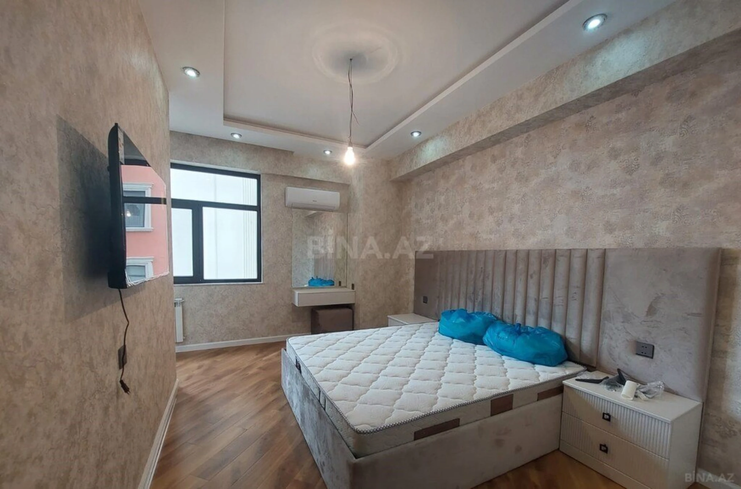 Satılır 2 otaqlı mənzil 95.5 m²